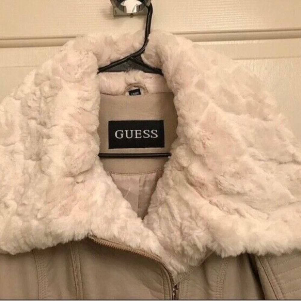 NWOT Guess White Luxurious Faux Fur Faux Leather  Moto Jacket Womens Petite S